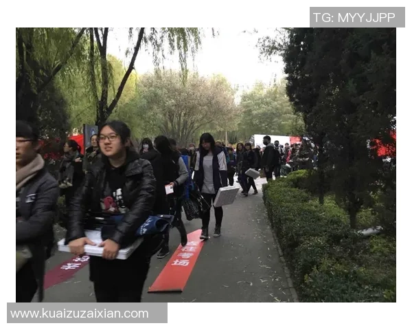 杨静独家分享乒乓球技巧与心得助你提升球技的秘诀与经验总结 杨静独家分享乒乓球技巧与心得助你提升球技的秘诀与经验总结