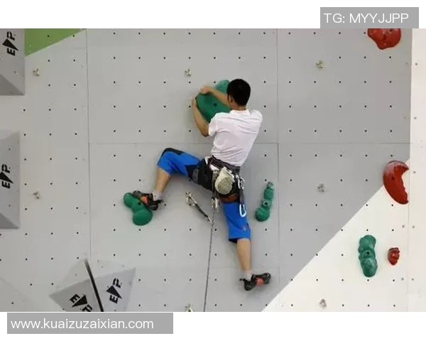 攀岩之巅：深入西安攀岩队灵活性训练与技巧探索